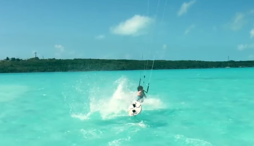hydrofoil peligrosa caída  por delante